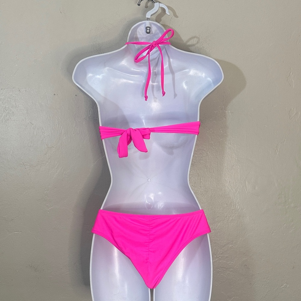 Hollister Bright Pink Bikini Set - Picture 2 of 3